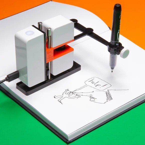 Line-Us: Drawing Robot - Picture 5 of 8